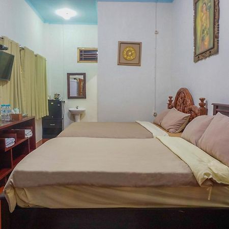 Wisma Pulau Merah Pasanggaran ภายนอก รูปภาพ